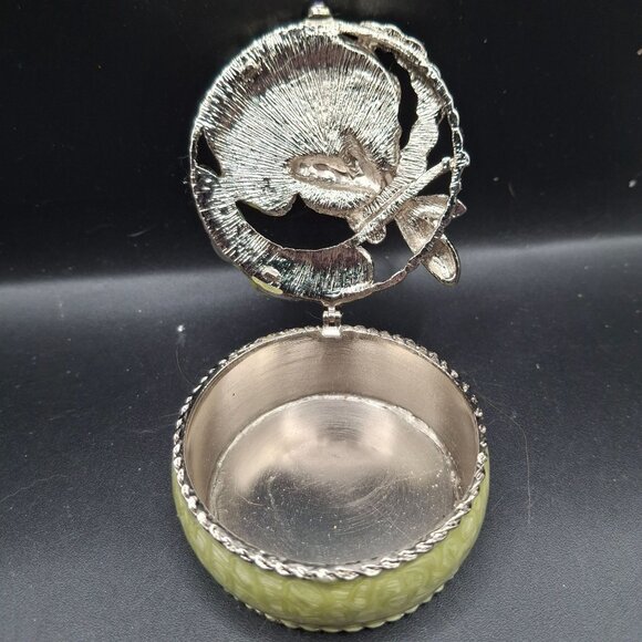 Ashleigh Manor Putter Enamel Dragonfly Trinket Box With Leaf Design - Picture 2 of 6